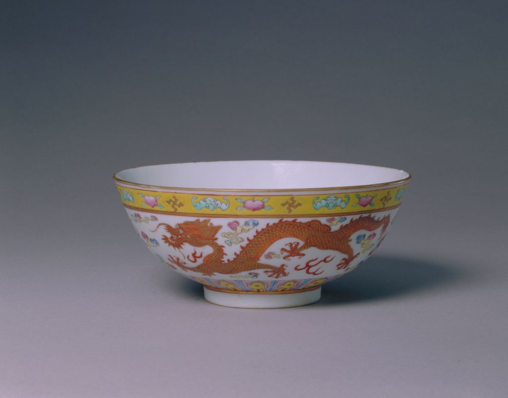 图片[2]-Powder colored bowl with dragon and phoenix patterns-China Archive